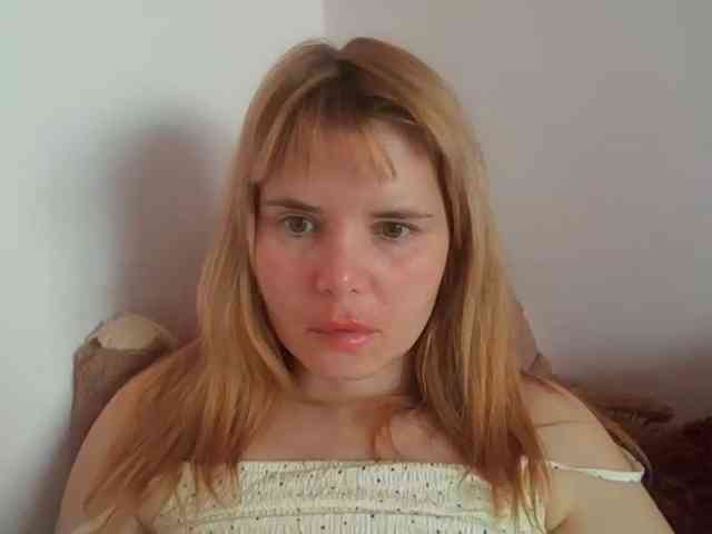 ElenaPleasure webcam