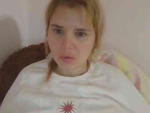 ElenaPleasure webcam