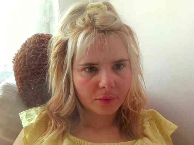 ElenaPleasure webcam