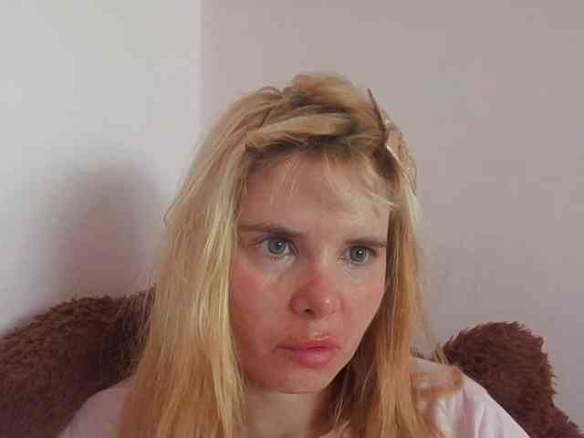 ElenaPleasure webcam