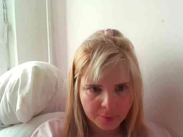 ElenaPleasure webcam