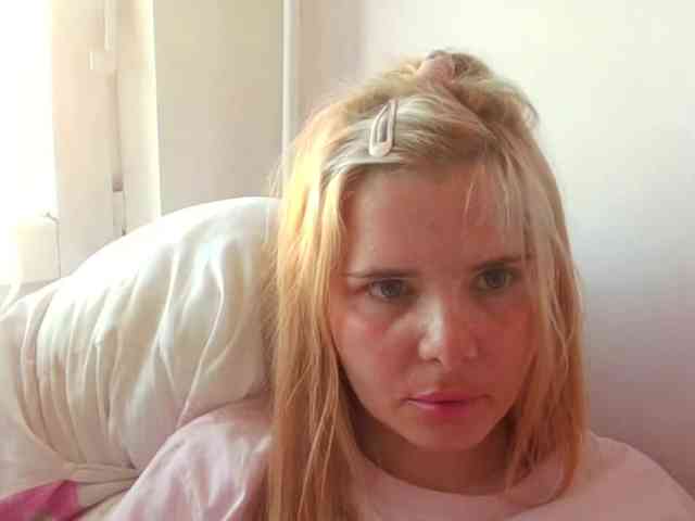 ElenaPleasure webcam