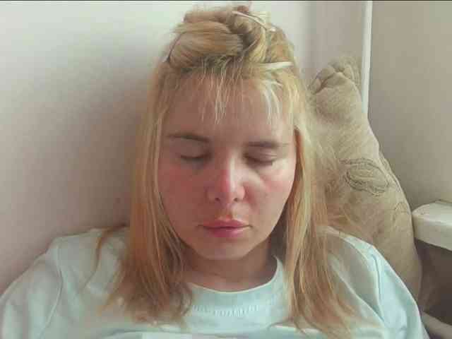 ElenaPleasure webcam