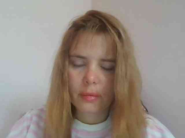 ElenaPleasure webcam
