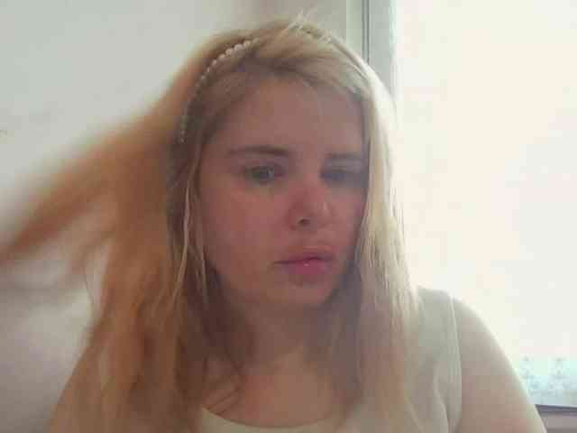 ElenaPleasure webcam