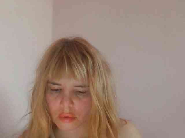 ElenaPleasure webcam