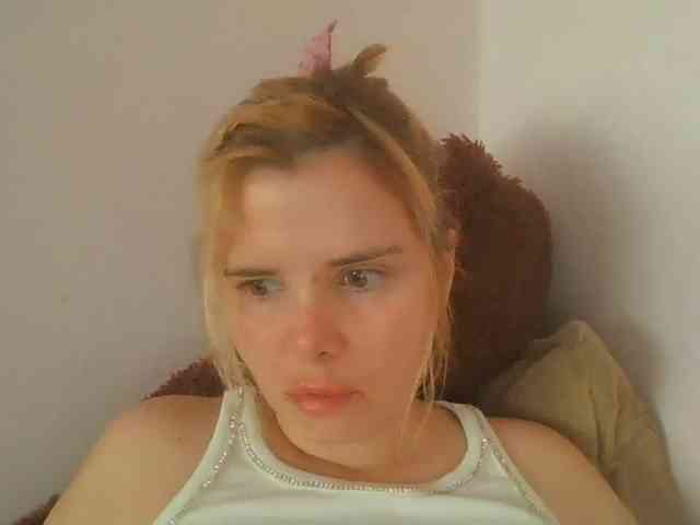 ElenaPleasure webcam