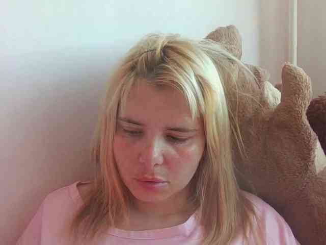 ElenaPleasure webcam