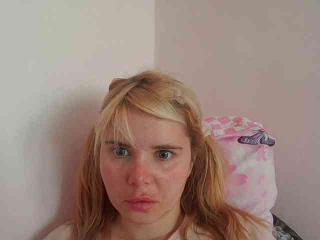ElenaPleasure webcam