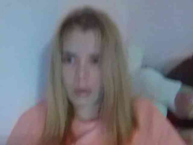 ElenaPleasure webcam