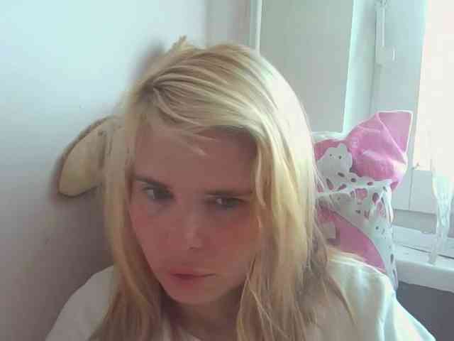 ElenaPleasure webcam