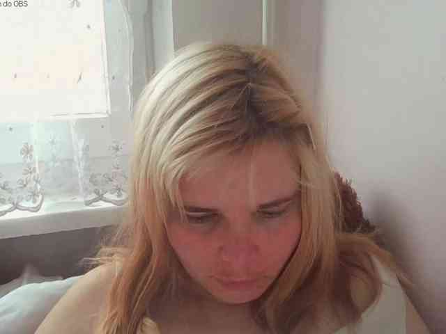 ElenaPleasure webcam