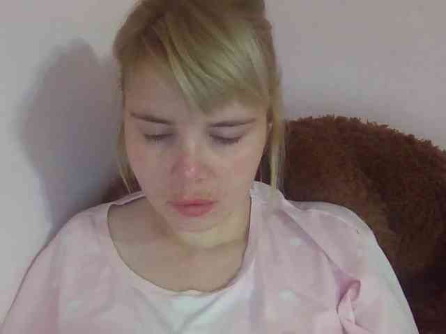 ElenaPleasure webcam