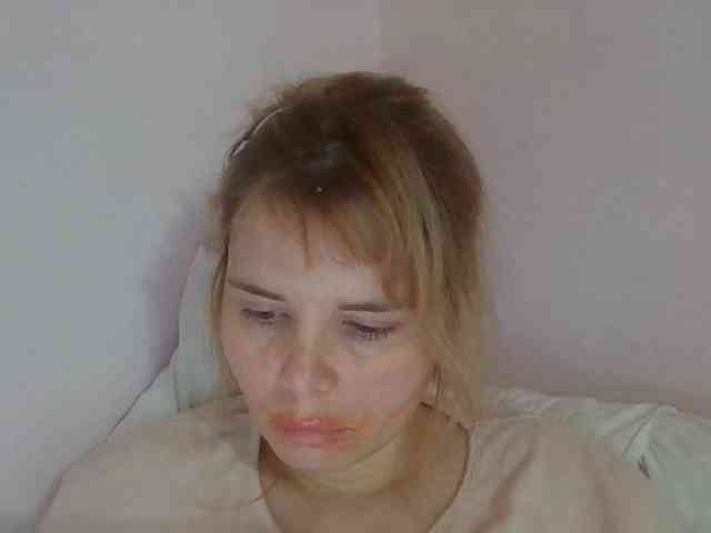 ElenaPleasure webcam