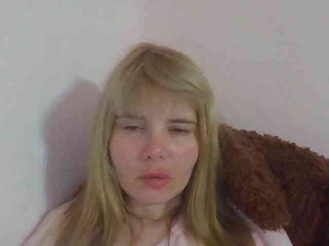 ElenaPleasure webcam
