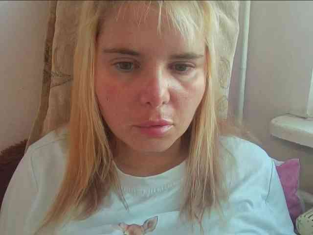ElenaPleasure webcam