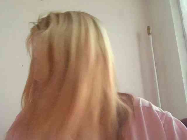 ElenaPleasure webcam