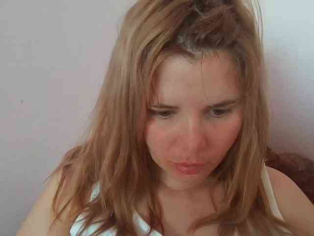 Model: ElenaPleasure