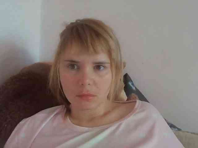 ElenaPleasure webcam
