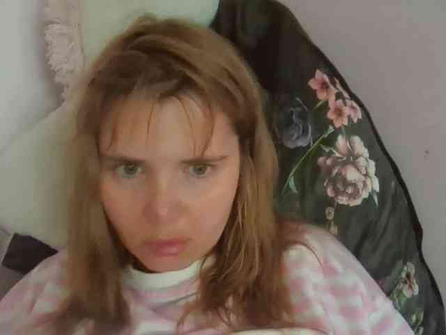 ElenaPleasure webcam