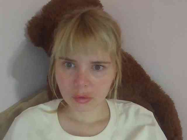 ElenaPleasure webcam