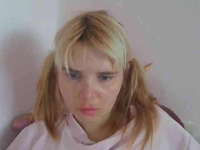 ElenaPleasure webcam