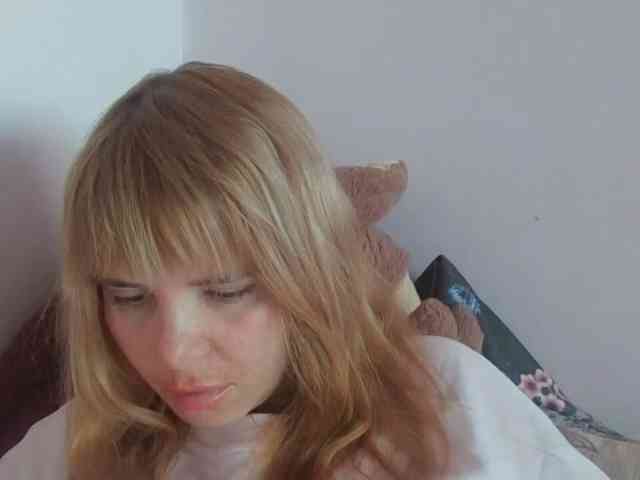 ElenaPleasure webcam