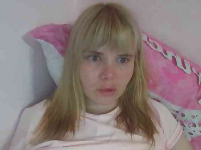 Model: ElenaPleasure