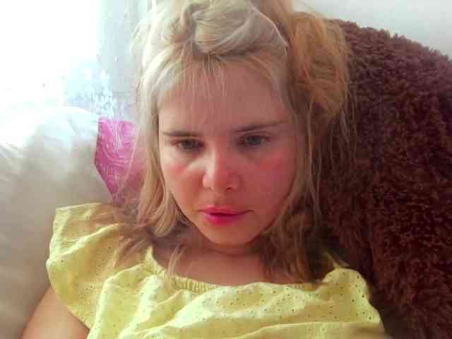 ElenaPleasure webcam