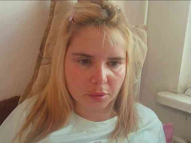 ElenaPleasure webcam
