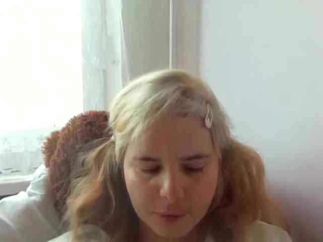 ElenaPleasure webcam