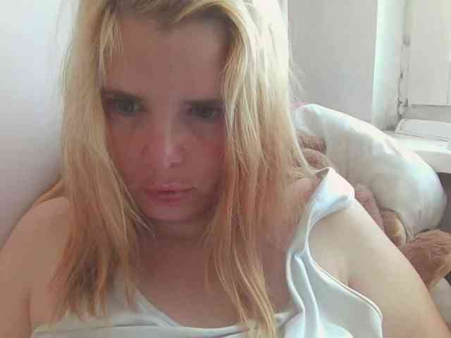 ElenaPleasure webcam