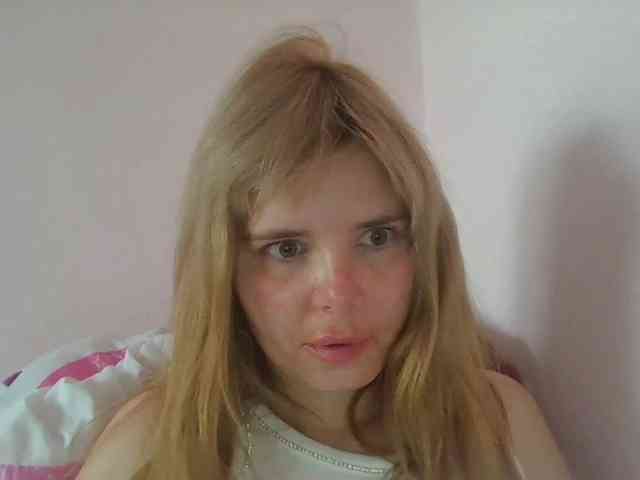 ElenaPleasure webcam