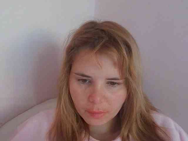 ElenaPleasure webcam
