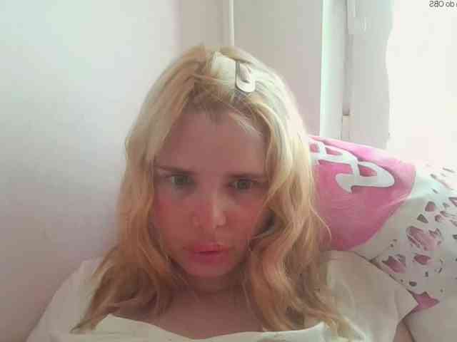 ElenaPleasure webcam