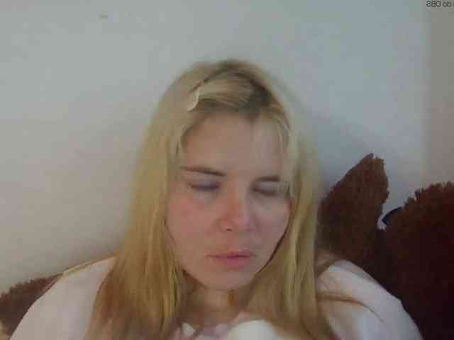 ElenaPleasure webcam