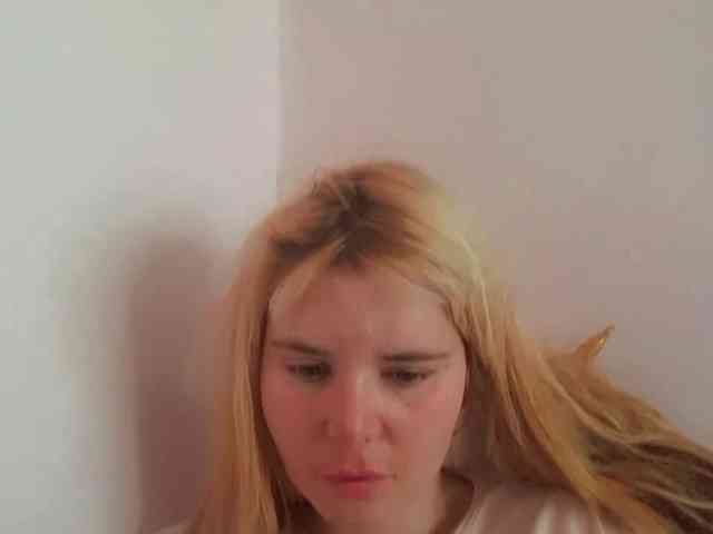 ElenaPleasure webcam