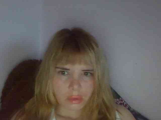 ElenaPleasure webcam