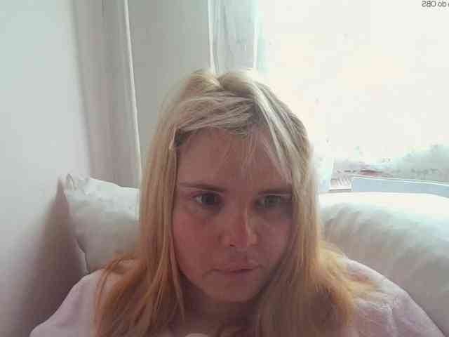 ElenaPleasure webcam