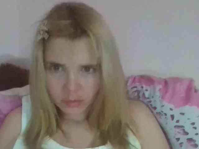 Model: ElenaPleasure