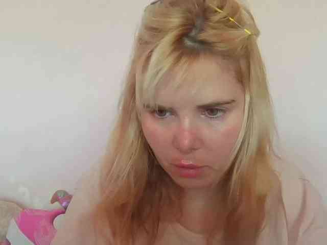ElenaPleasure webcam