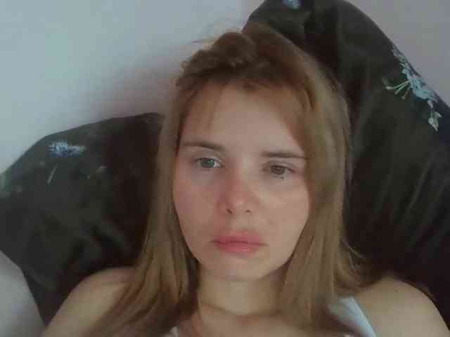 Model: ElenaPleasure