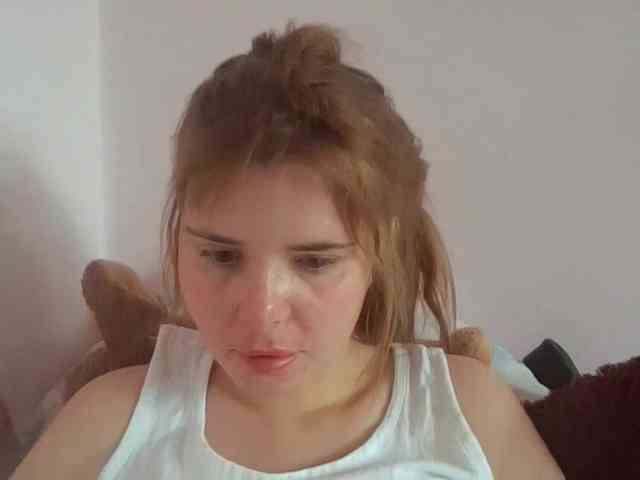 ElenaPleasure webcam