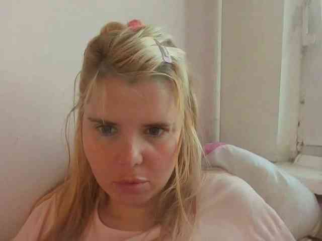 ElenaPleasure webcam