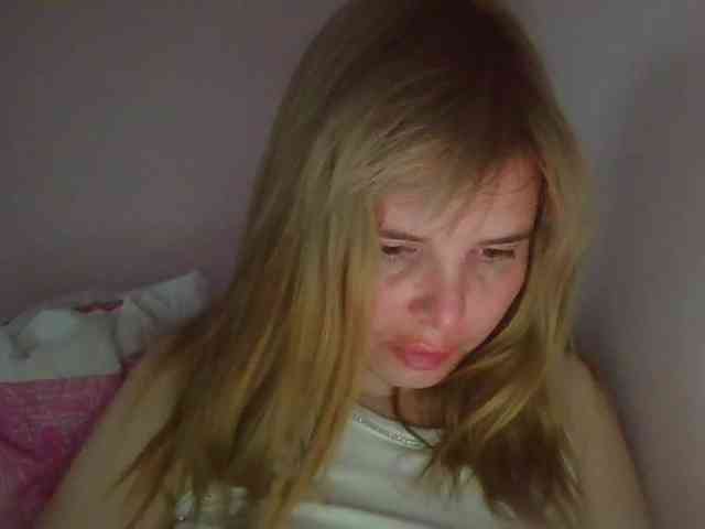 ElenaPleasure webcam