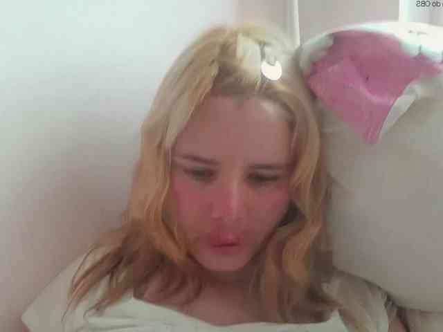 ElenaPleasure webcam
