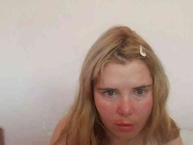 ElenaPleasure webcam