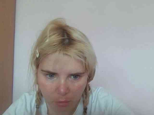 ElenaPleasure webcam