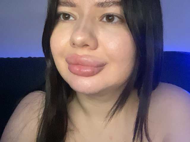 VikaSpace's BongaCams show and profile