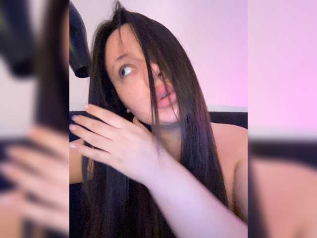 VikaSpace — live female cam